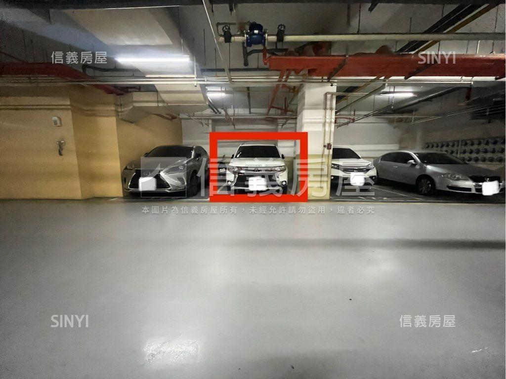 獅子城，高樓三房平車房屋室內格局與周邊環境