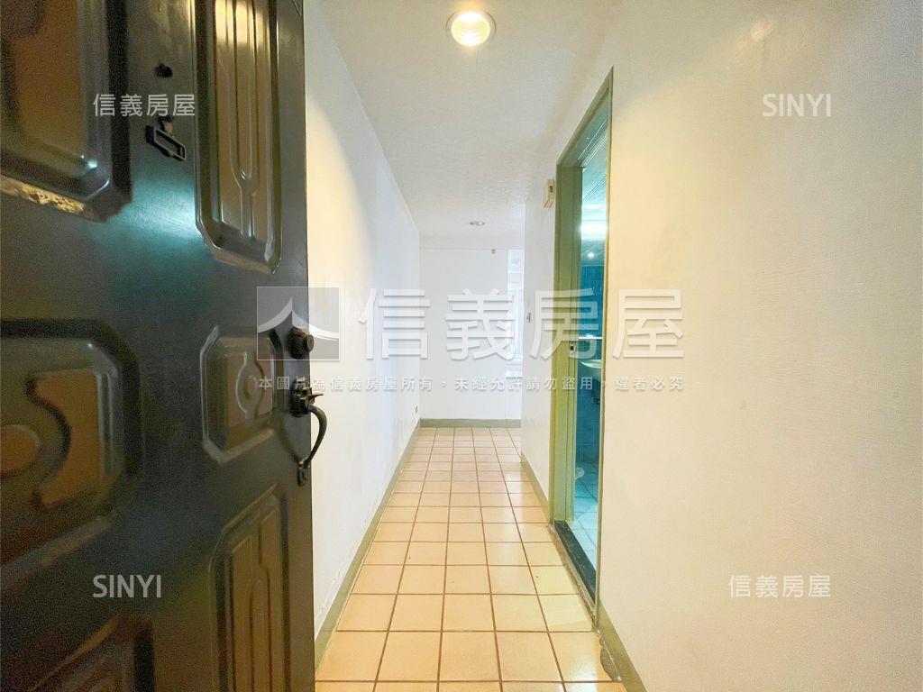 捷運豪美高樓景觀單身貴族房屋室內格局與周邊環境