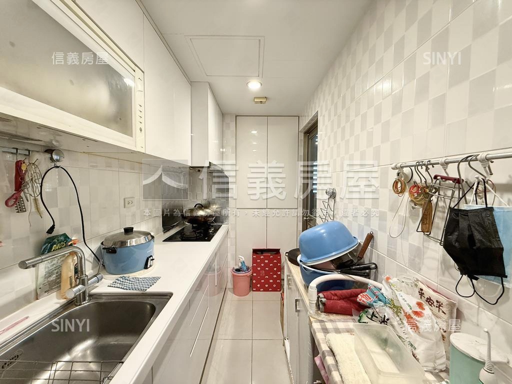 公園超商捷運｜機能全世界房屋室內格局與周邊環境