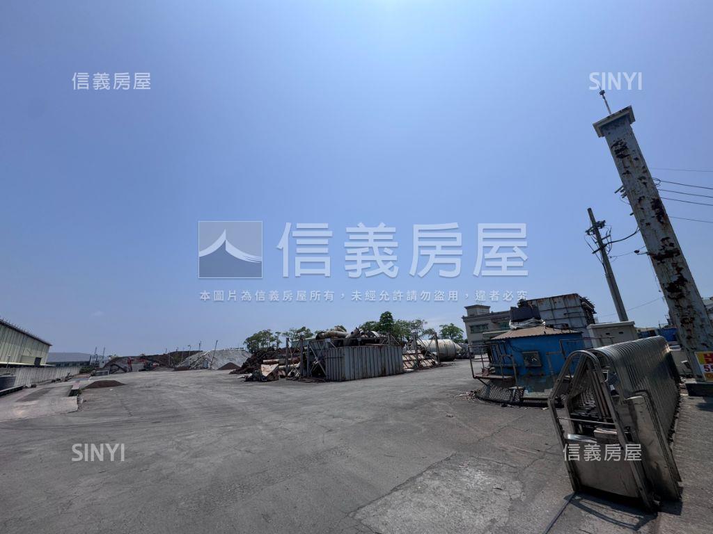 林園甲工７２５６坪房屋室內格局與周邊環境