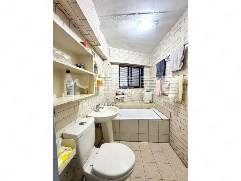 近明星學區鬧中取靜大店住房屋室內格局與周邊環境