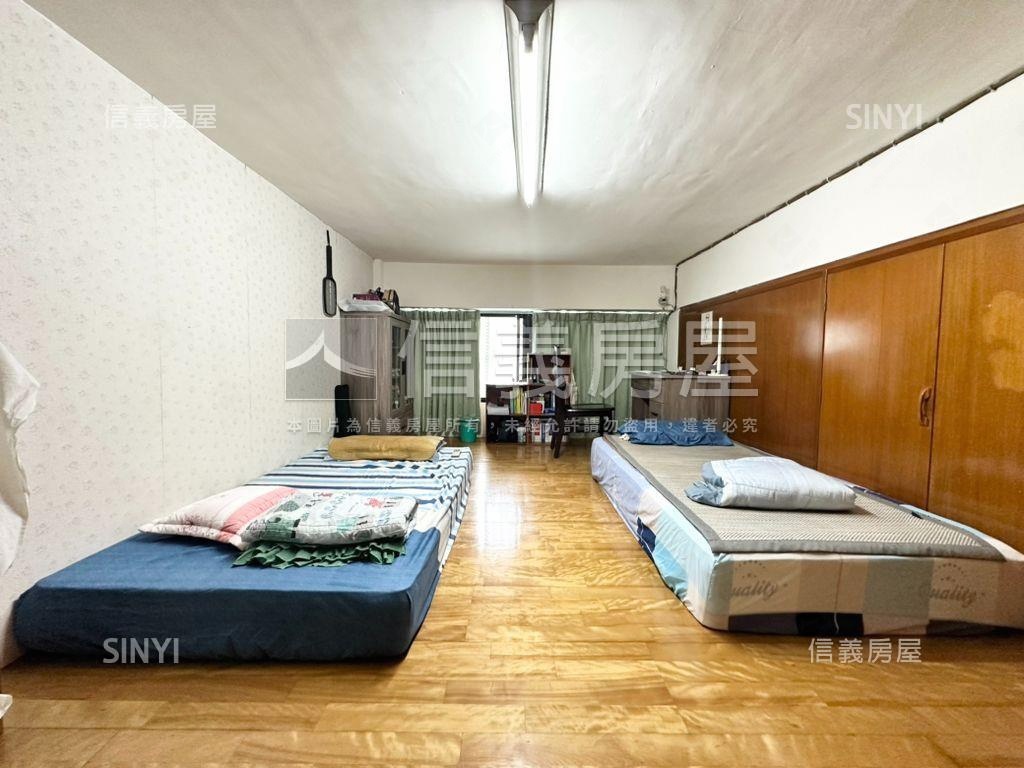 近明星學區鬧中取靜大店住房屋室內格局與周邊環境