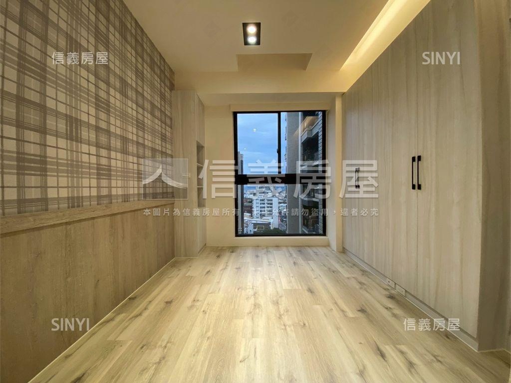 首綻全新裝潢高樓三房車位房屋室內格局與周邊環境