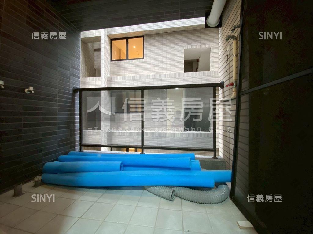 首綻全新裝潢高樓三房車位房屋室內格局與周邊環境