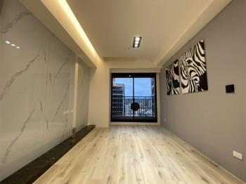 首綻全新裝潢高樓三房車位