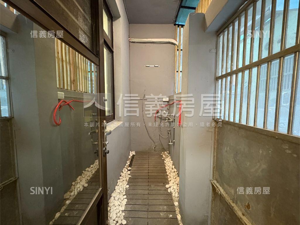 近萬能美寓一樓房屋室內格局與周邊環境