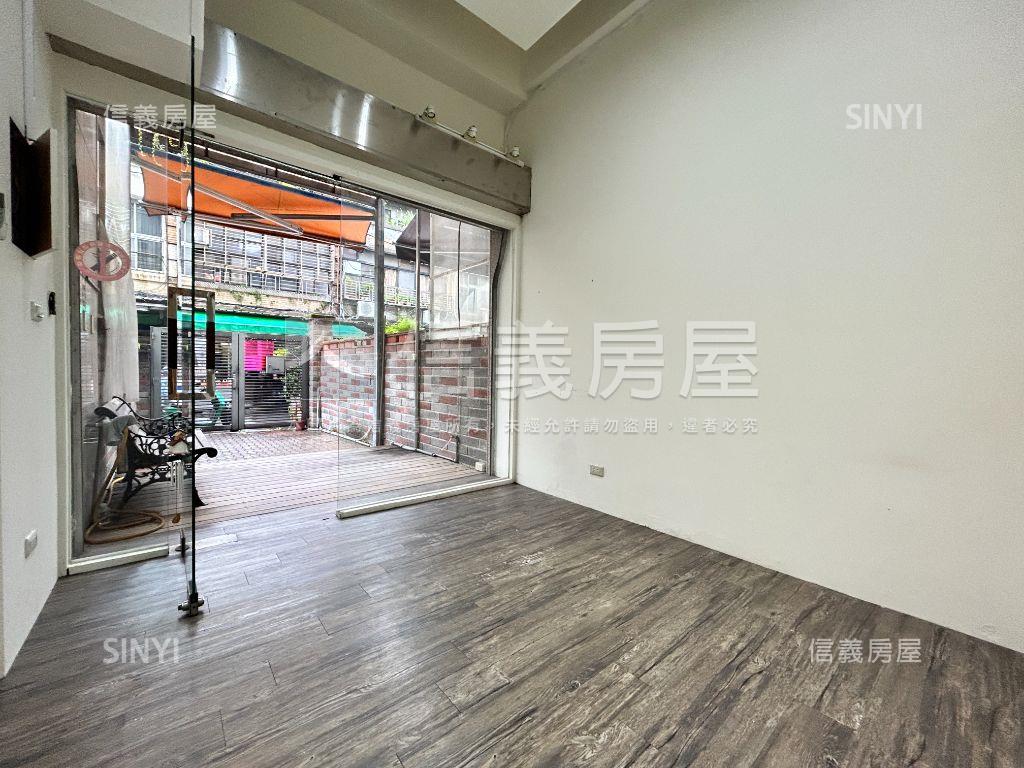 ✿南京三民挑高４米店辦✿房屋室內格局與周邊環境