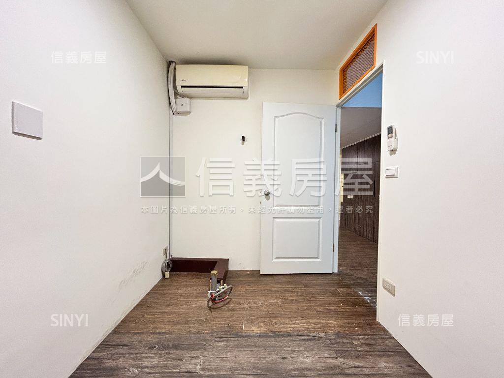 ✿南京三民挑高４米店辦✿房屋室內格局與周邊環境