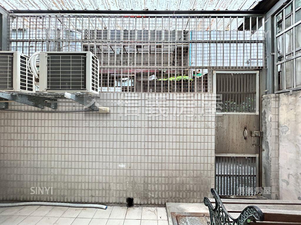 ✿南京三民挑高４米店辦✿房屋室內格局與周邊環境