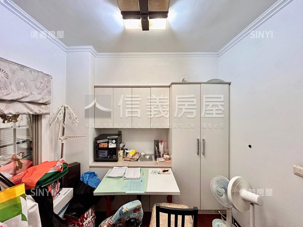 羅浮方正三房車位房屋室內格局與周邊環境