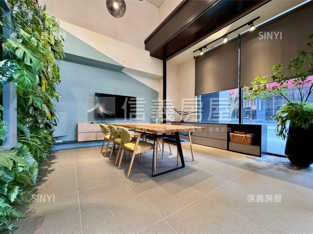 育賢路１＋２樓大面寬店面房屋室內格局與周邊環境