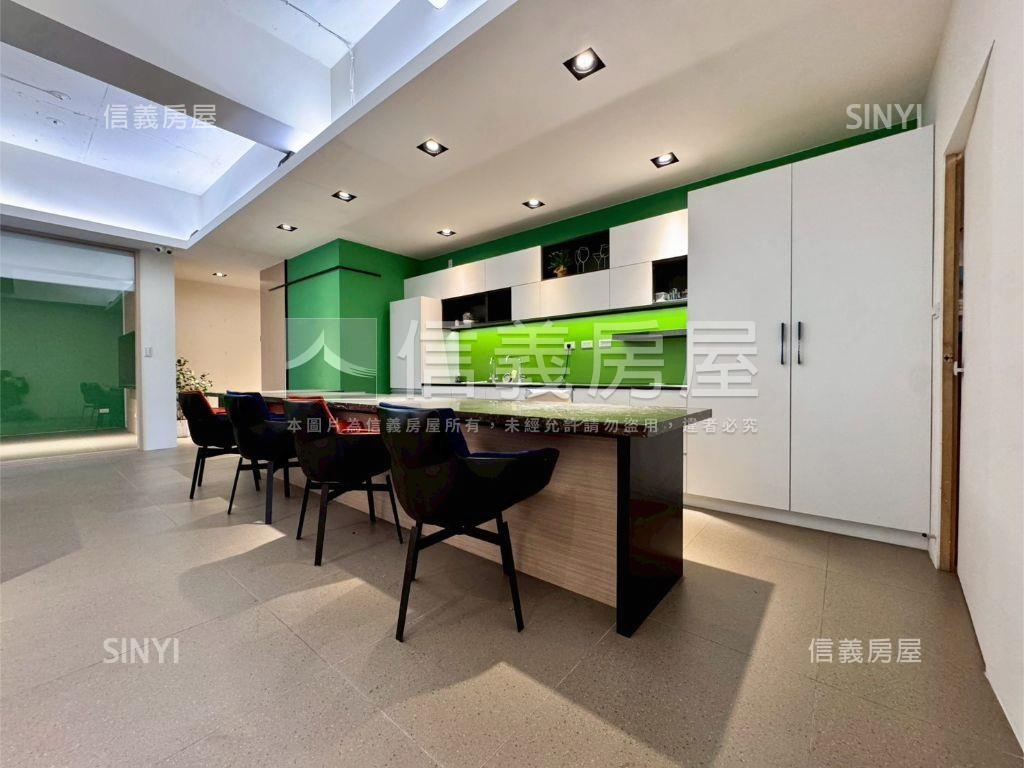 育賢路１＋２樓大面寬店面房屋室內格局與周邊環境