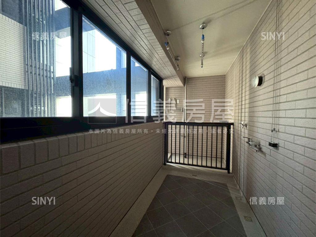 雙橡園２２７９美豪邸房屋室內格局與周邊環境