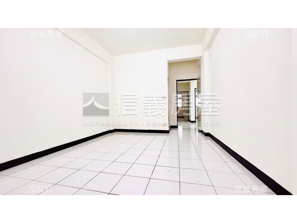 近行政中心新興良品２樓房屋室內格局與周邊環境