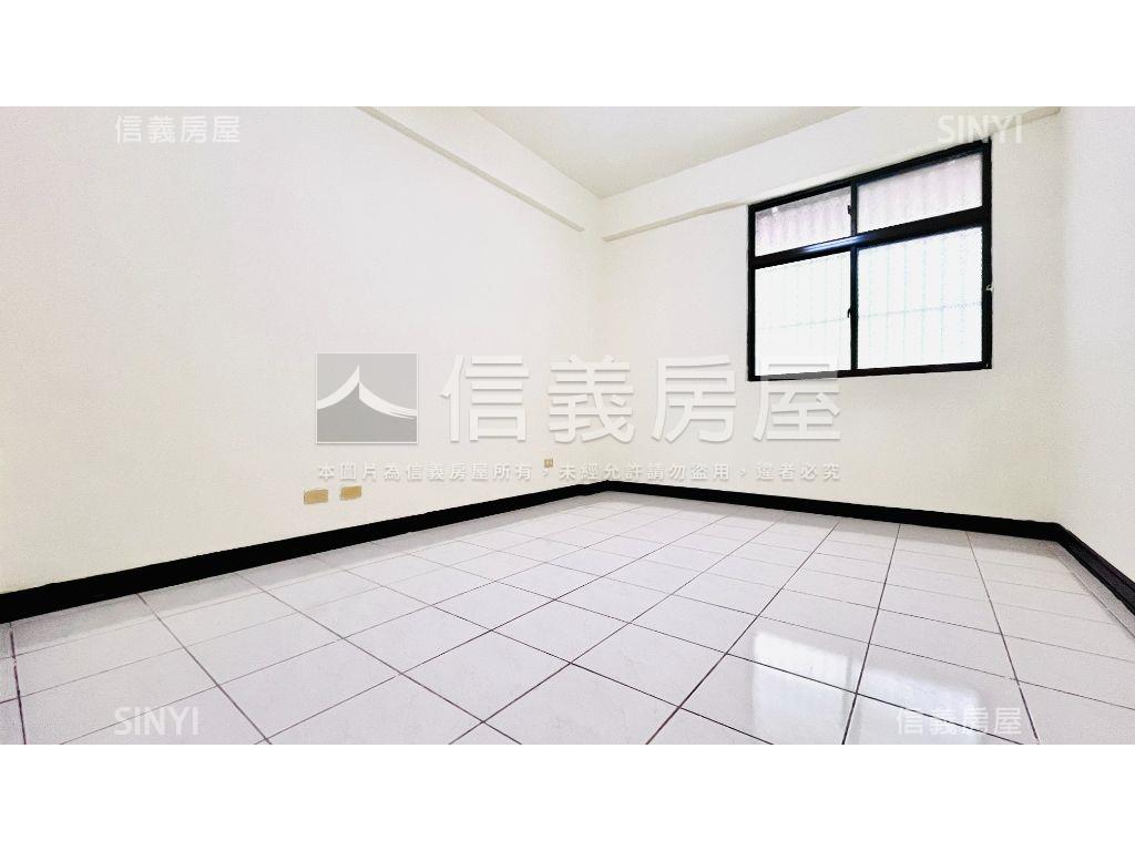 近行政中心新興良品２樓房屋室內格局與周邊環境