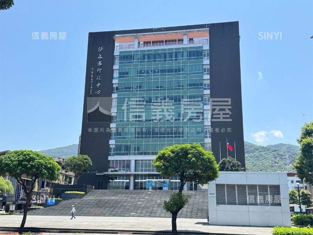 近行政中心新興良品２樓房屋室內格局與周邊環境
