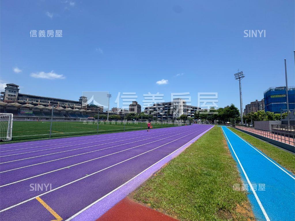 近行政中心新興良品２樓房屋室內格局與周邊環境