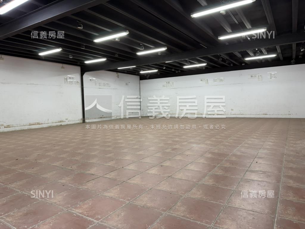 內湖安康段科技工業Ａ區房屋室內格局與周邊環境