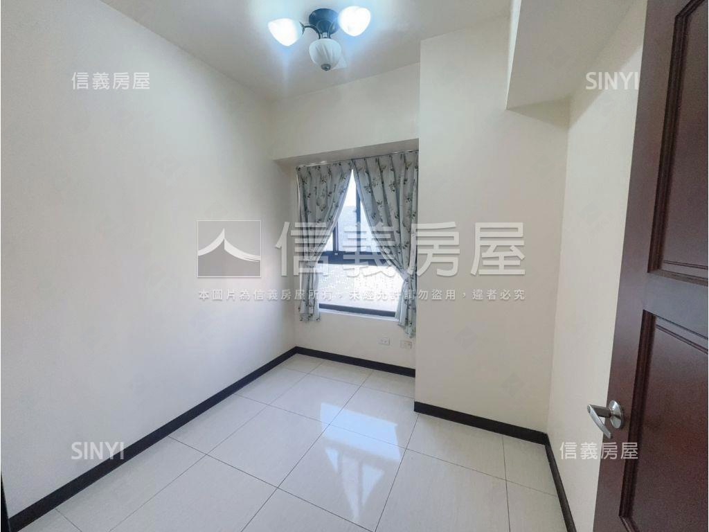 楊梅明日城高樓２房車位房屋室內格局與周邊環境