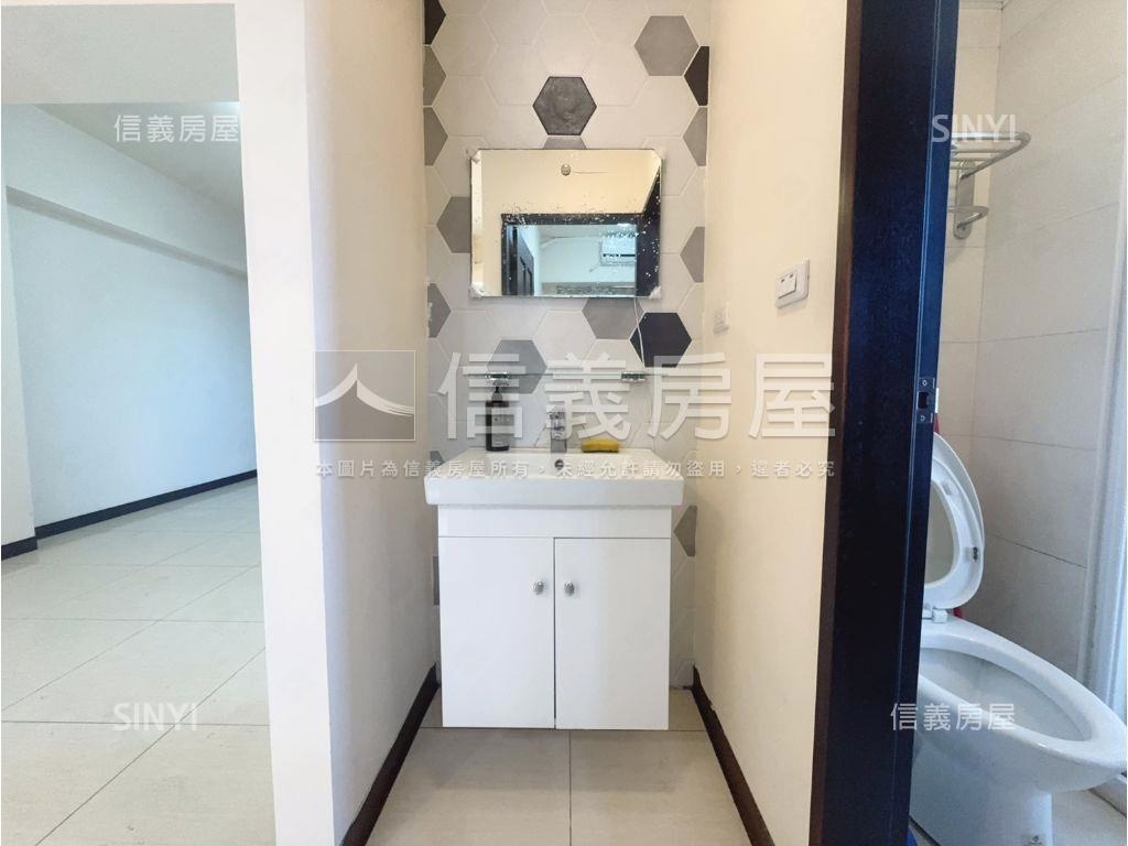 楊梅明日城高樓２房車位房屋室內格局與周邊環境