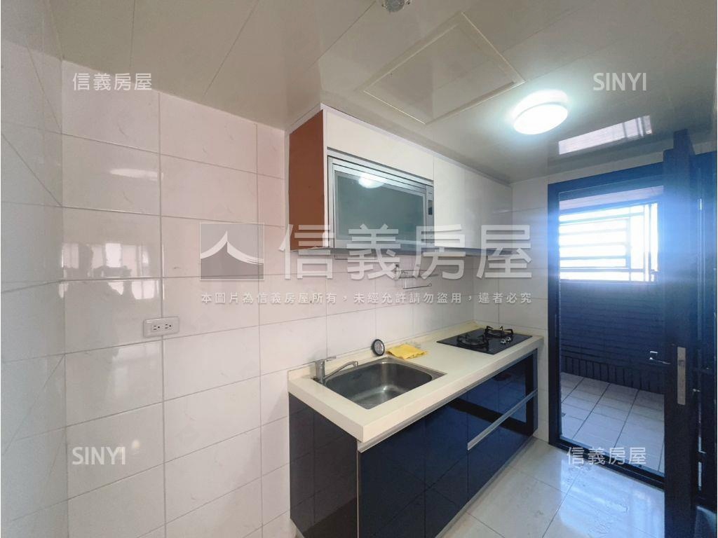 楊梅明日城高樓２房車位房屋室內格局與周邊環境