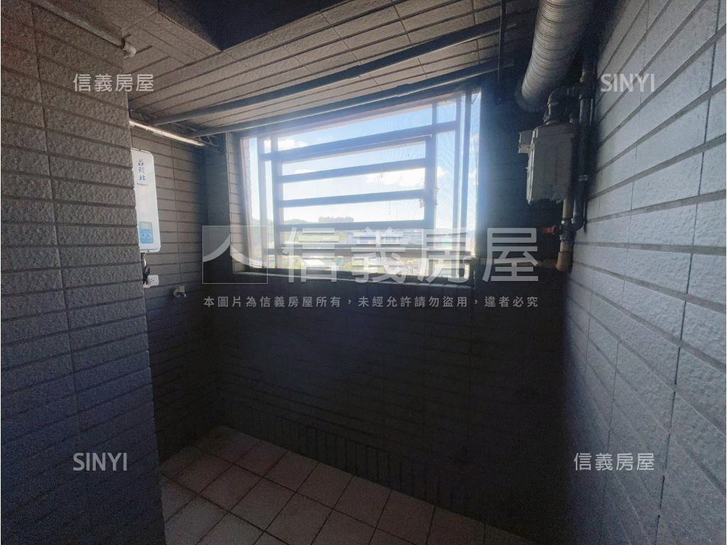 楊梅明日城高樓２房車位房屋室內格局與周邊環境