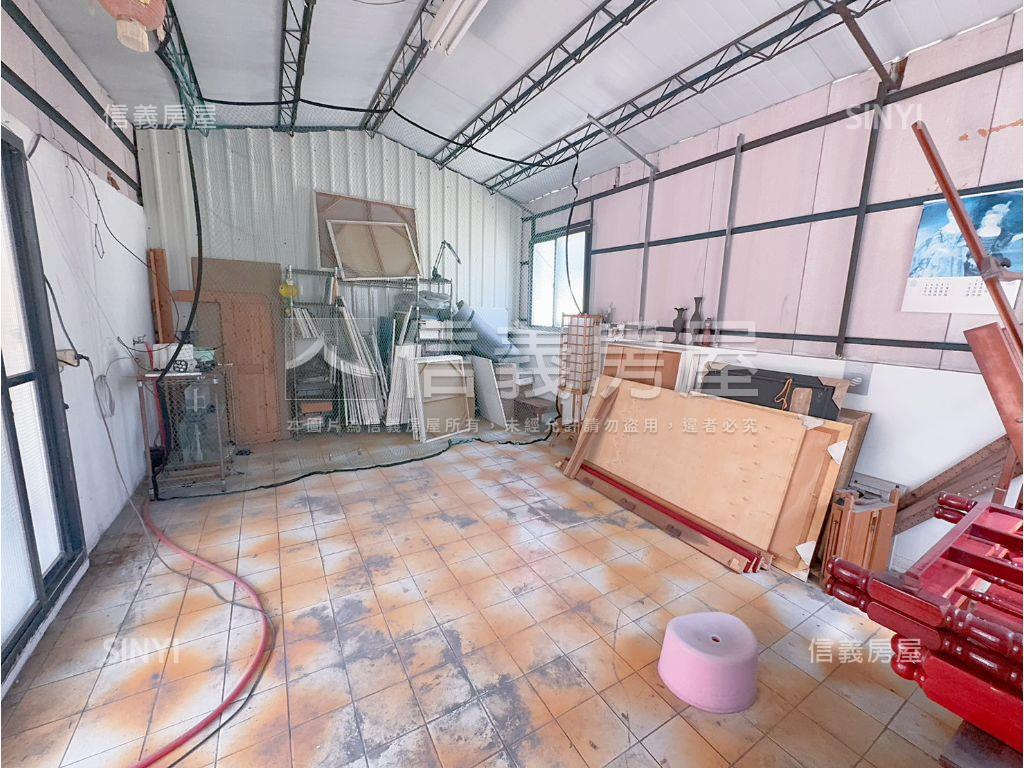 西屯近捷運大地坪透天房屋室內格局與周邊環境