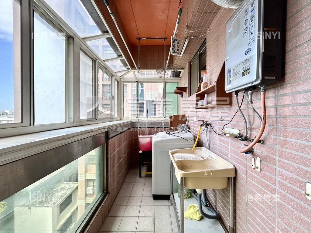 近縣府家樂福低總價三房房屋室內格局與周邊環境