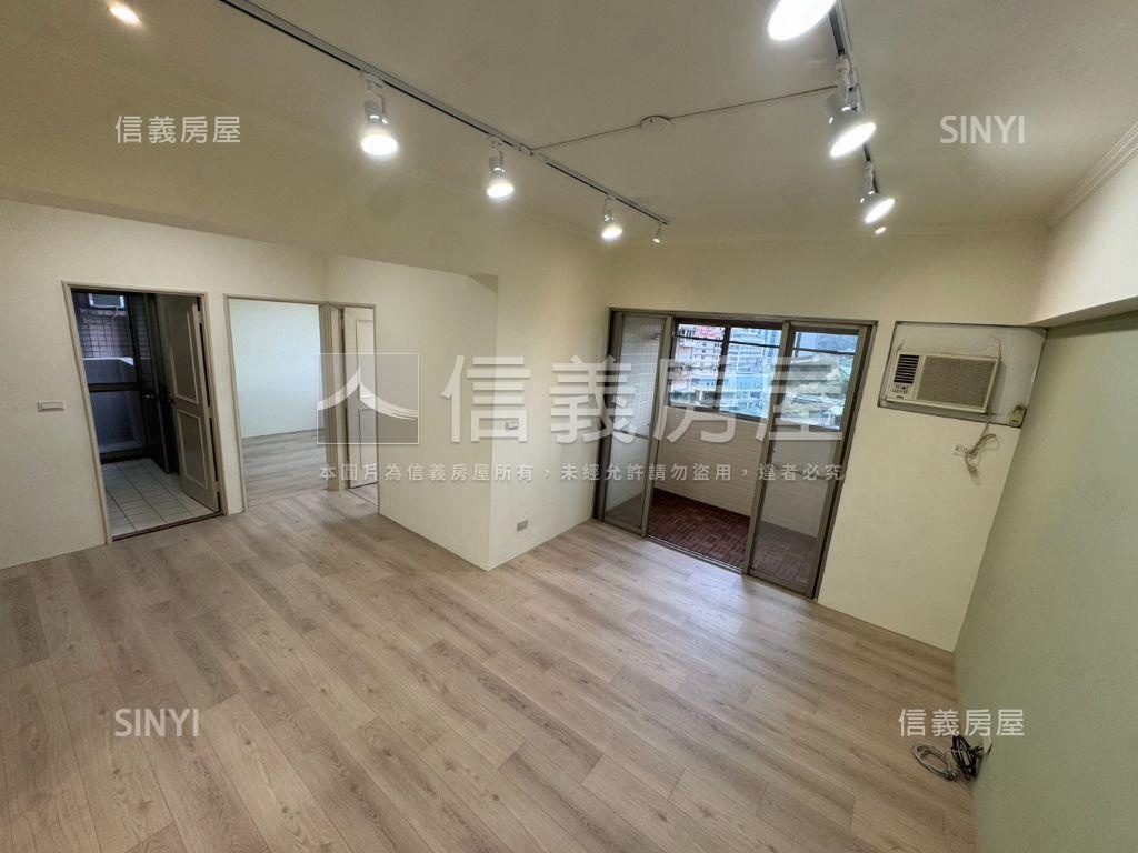 凱旋ＣＰ三房車位房屋室內格局與周邊環境