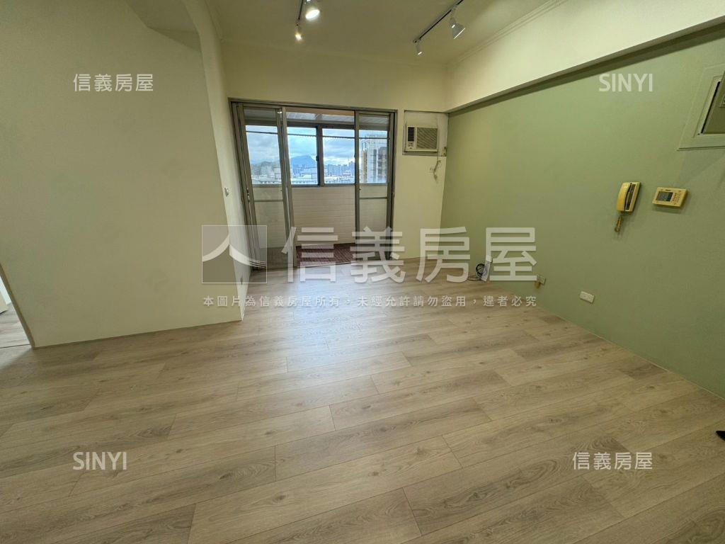 凱旋ＣＰ三房車位房屋室內格局與周邊環境