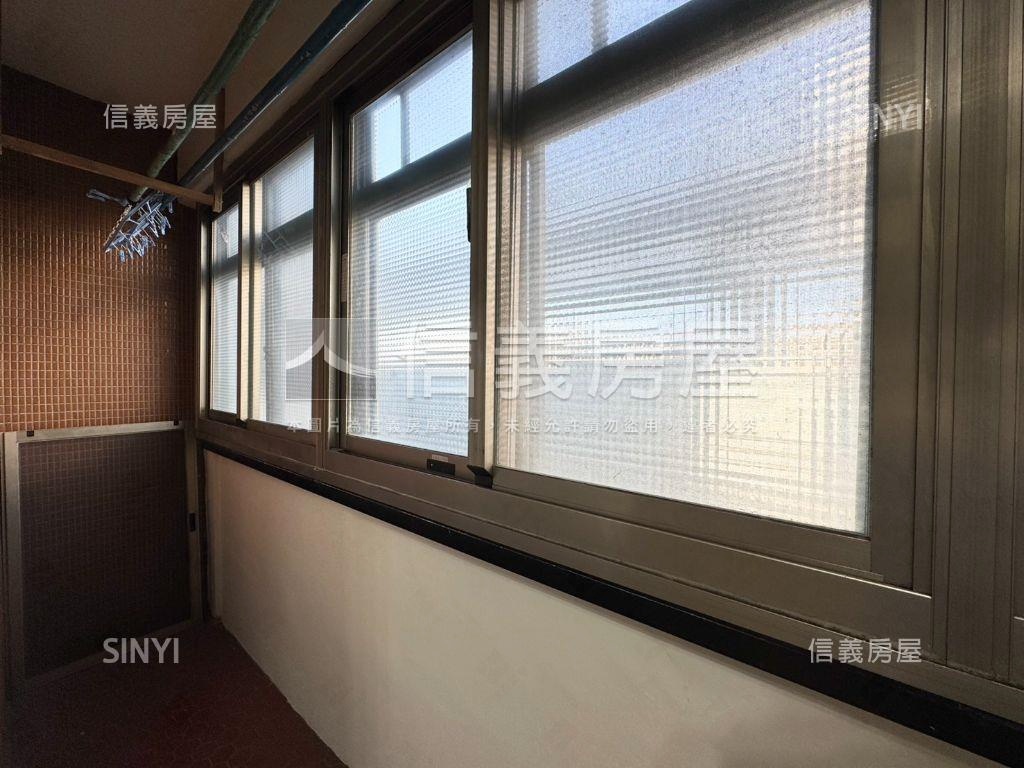 近景平捷運採光正三房房屋室內格局與周邊環境