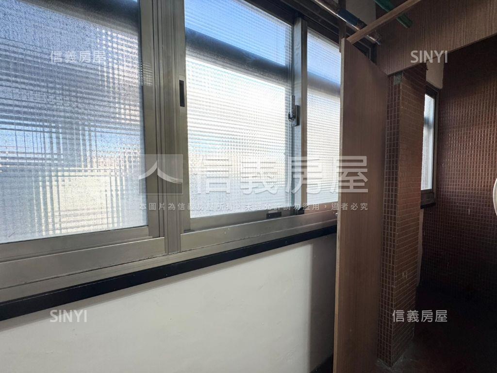 近景平捷運採光正三房房屋室內格局與周邊環境