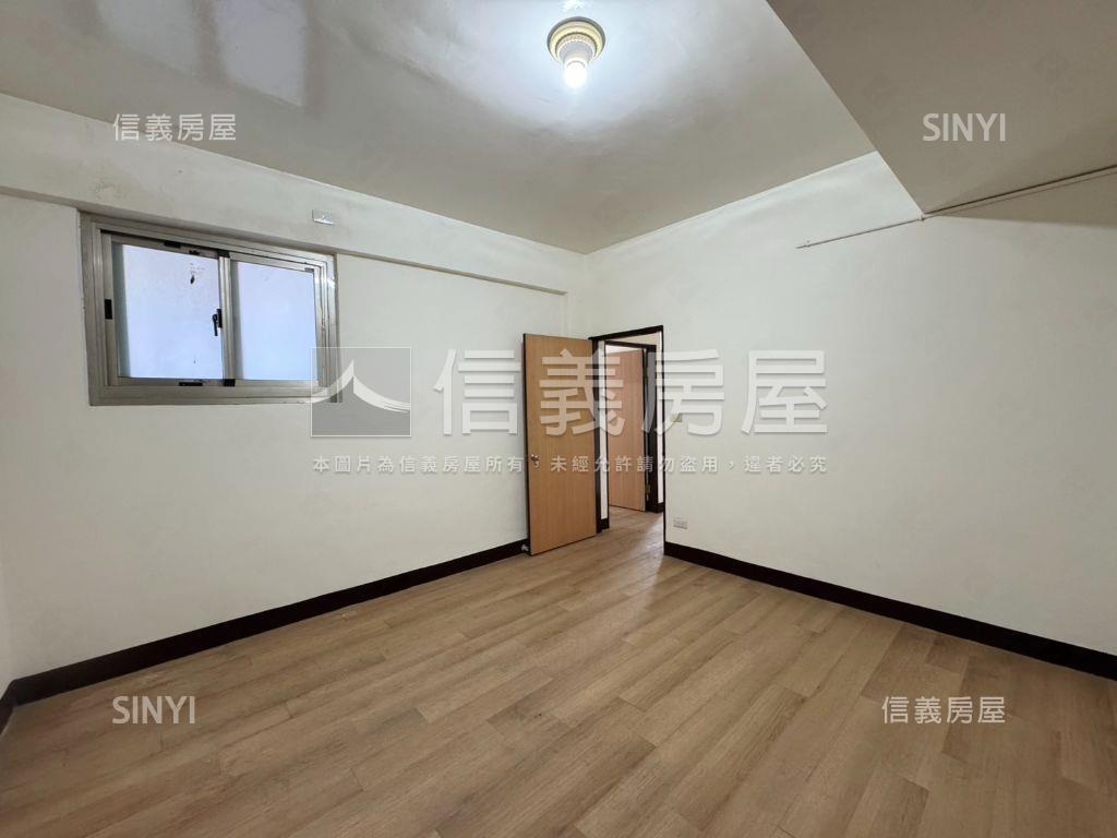 近景平捷運採光正三房房屋室內格局與周邊環境