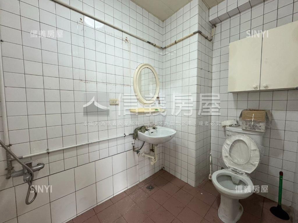 近景平捷運採光正三房房屋室內格局與周邊環境