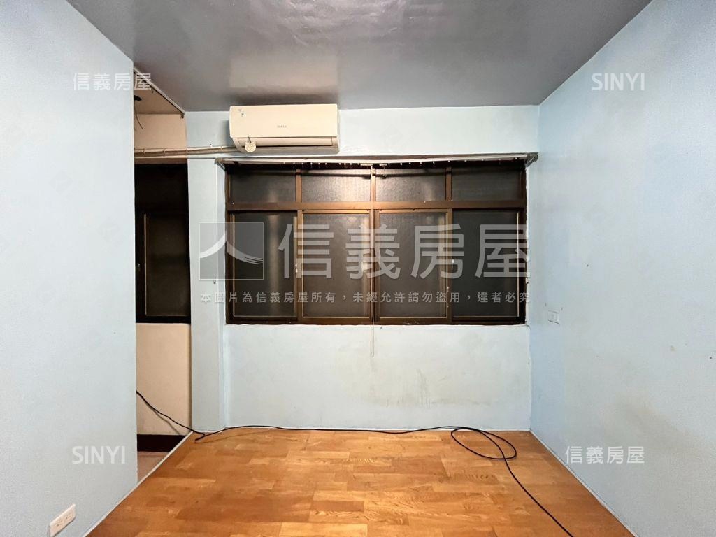 草衙道雙面採光活巷透天房屋室內格局與周邊環境