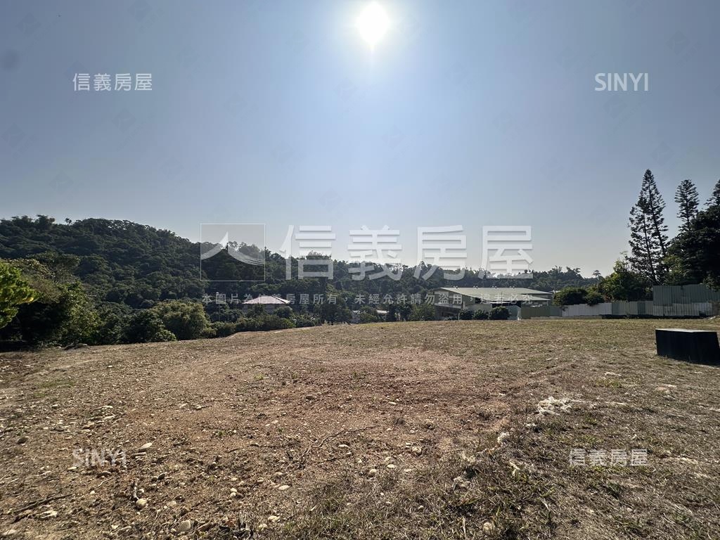 鳥松埔嶺段臨路有電５分地房屋室內格局與周邊環境