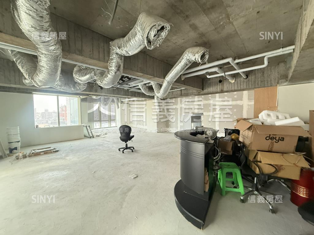 正崇德路洛克斐勒商辦Ｂ房屋室內格局與周邊環境