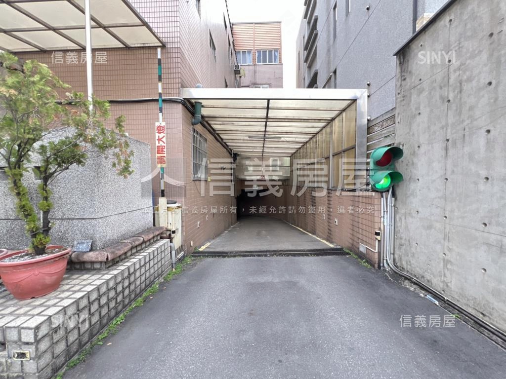 八期低總價質感美別墅房屋室內格局與周邊環境