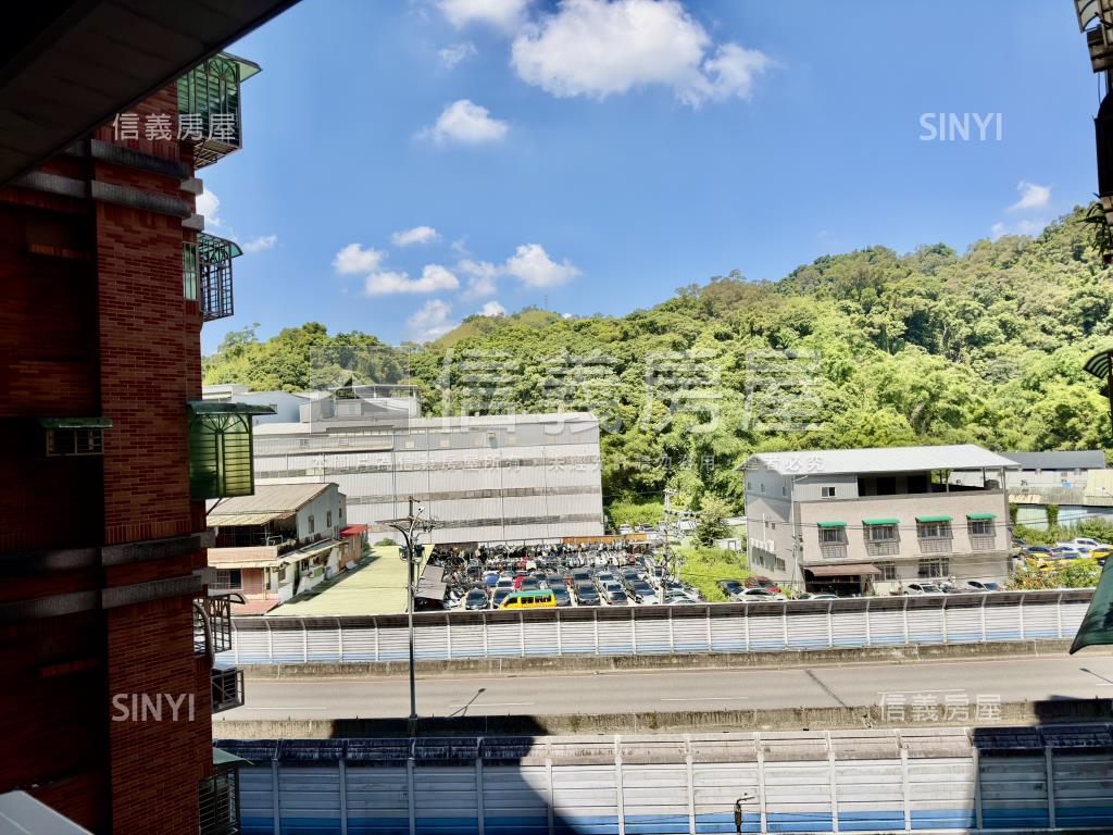 快樂世界●優質美妝珍三房房屋室內格局與周邊環境