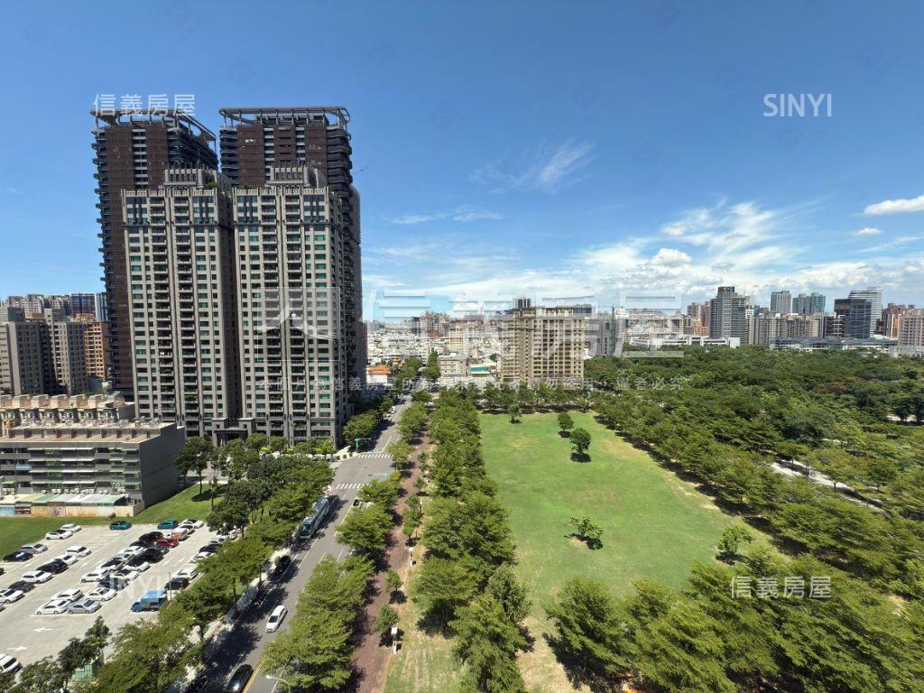 公園首排人文首馥高樓邊間房屋室內格局與周邊環境