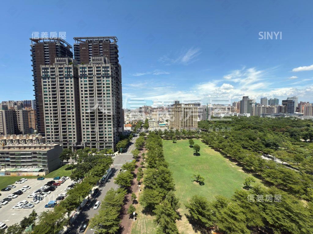 公園首排人文首馥高樓邊間房屋室內格局與周邊環境