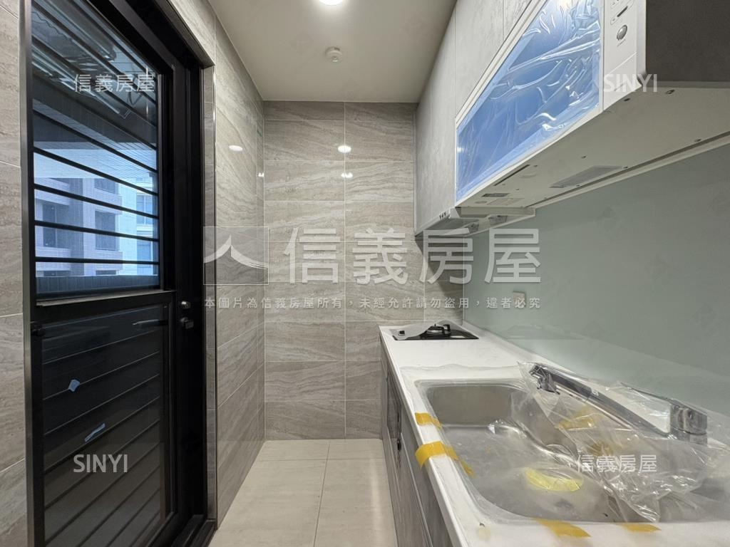 百邑富都匯全新２房車位房屋室內格局與周邊環境
