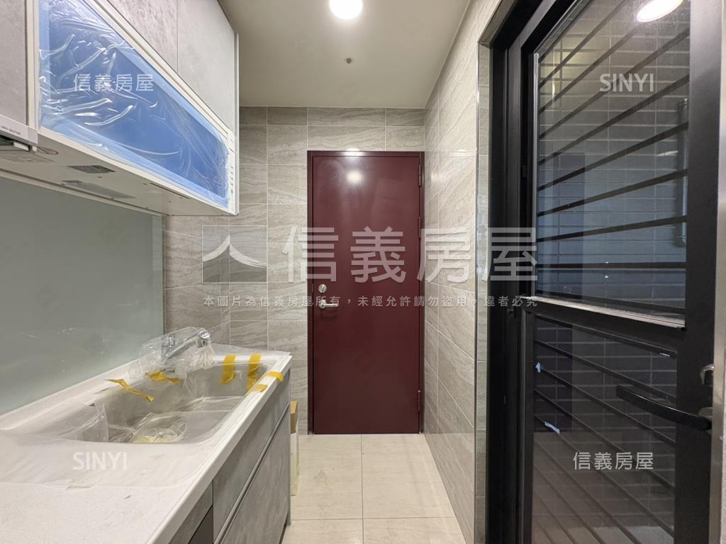 百邑富都匯全新２房車位房屋室內格局與周邊環境