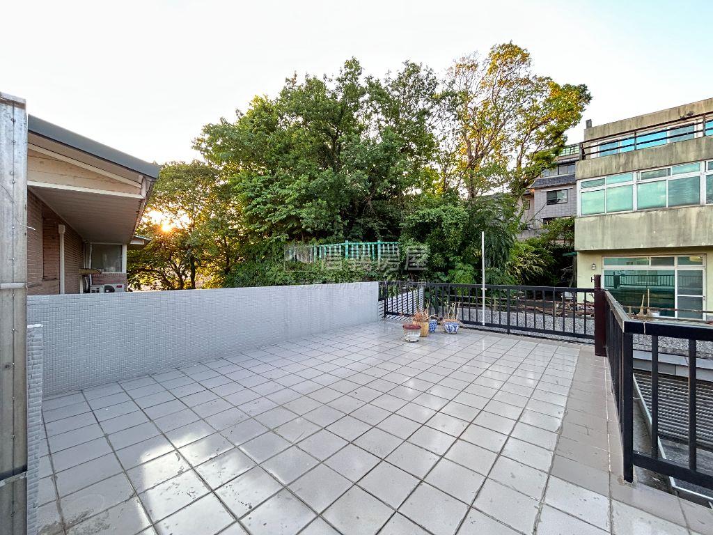 國花山莊！！美境透天宅房屋室內格局與周邊環境