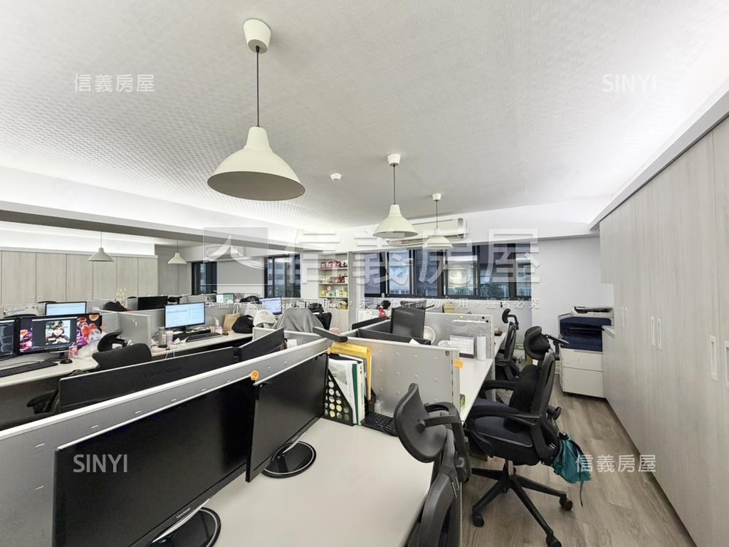 榕馨園有頂加坡平車位可用房屋室內格局與周邊環境