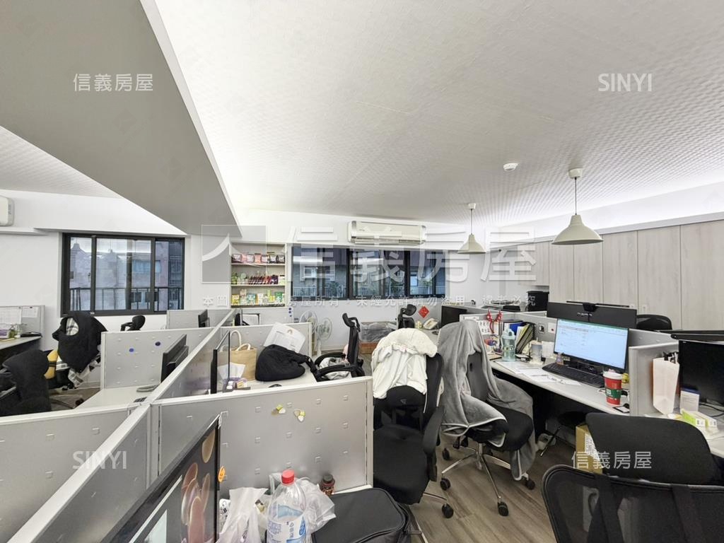 榕馨園有頂加坡平車位可用房屋室內格局與周邊環境