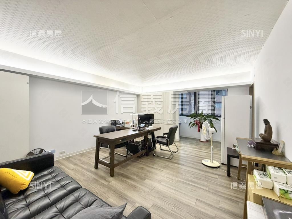 榕馨園有頂加坡平車位可用房屋室內格局與周邊環境