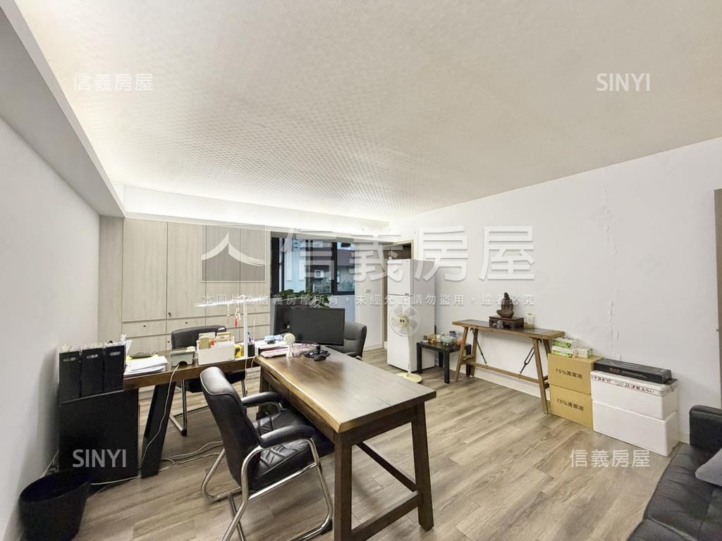 榕馨園有頂加坡平車位可用房屋室內格局與周邊環境