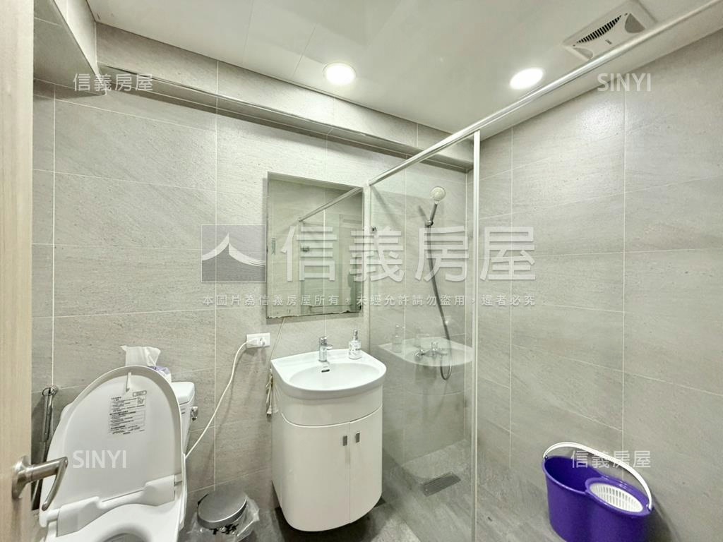 榕馨園有頂加坡平車位可用房屋室內格局與周邊環境