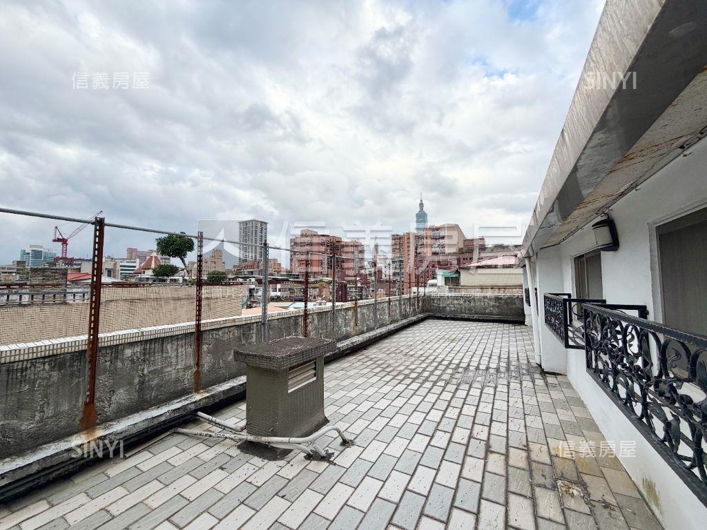 榕馨園有頂加坡平車位可用房屋室內格局與周邊環境